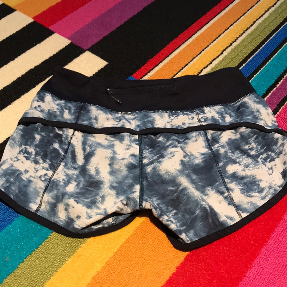 Lululemon shorts 2.5